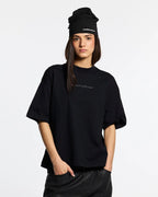 distress curved tee black