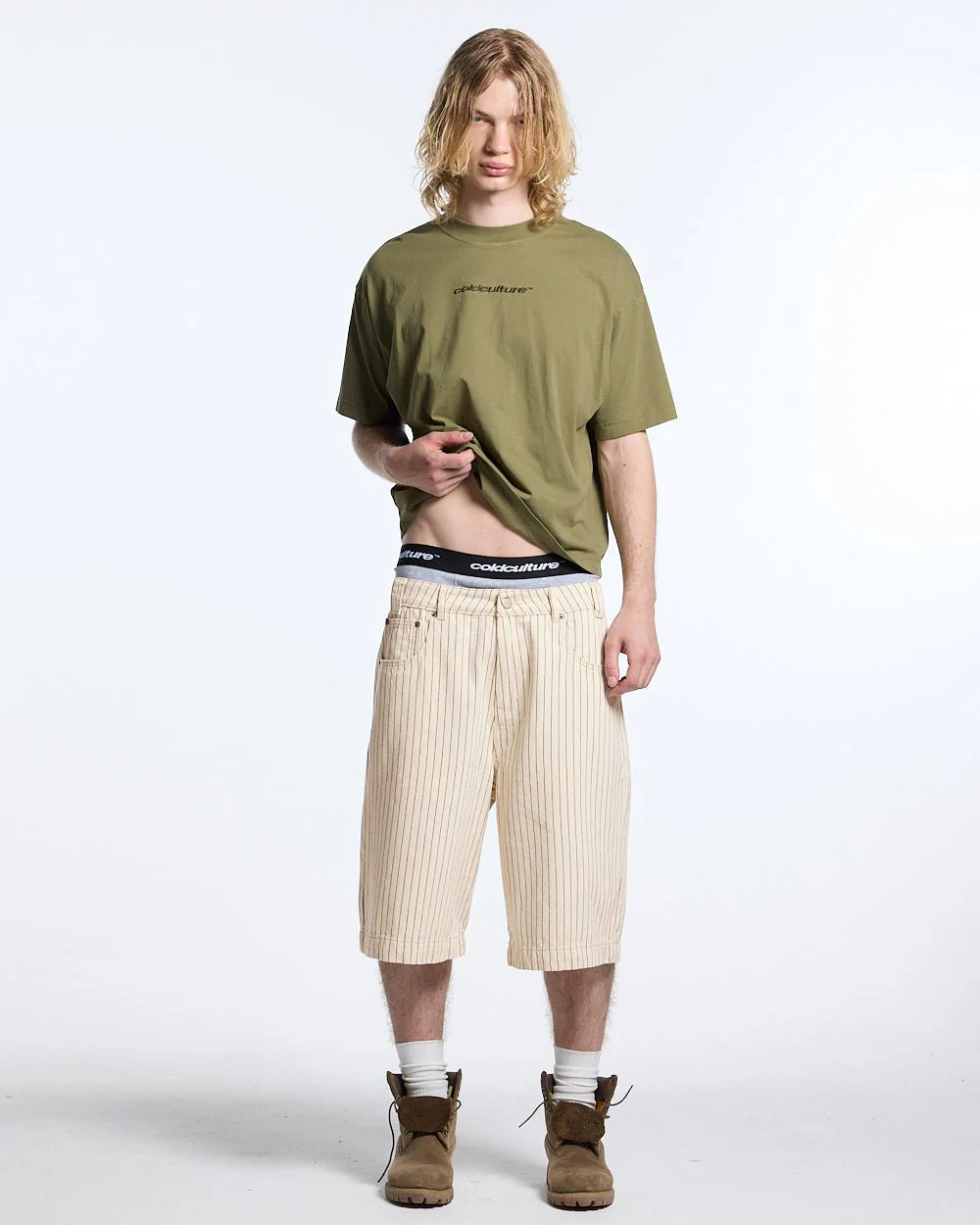 distress curved tee green
