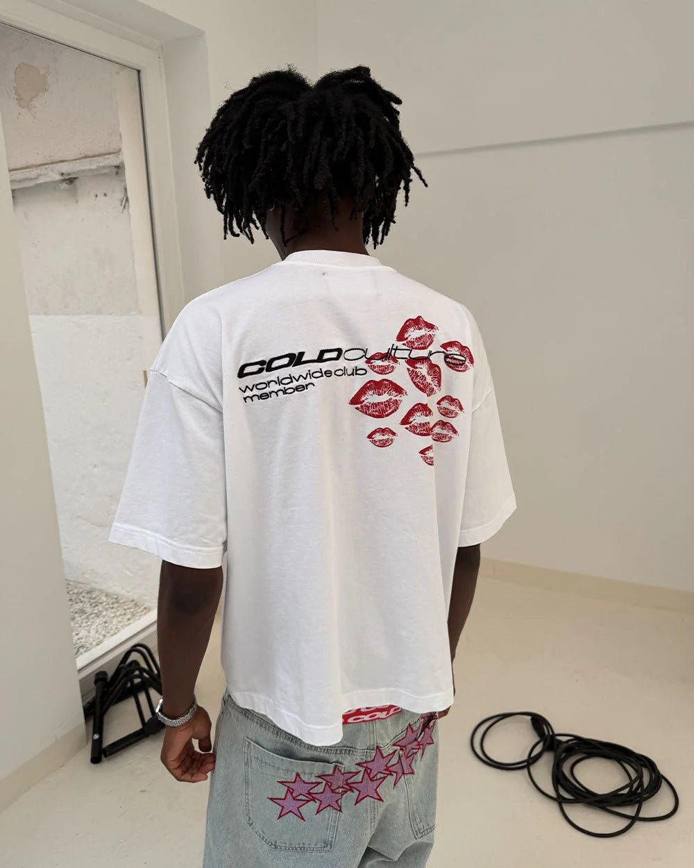 kiss in the astros tee white