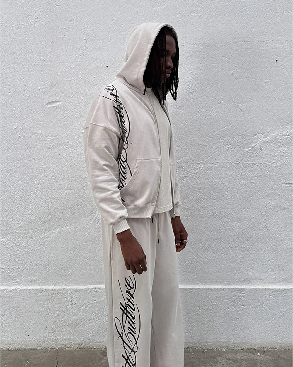 script sweatpants light grey