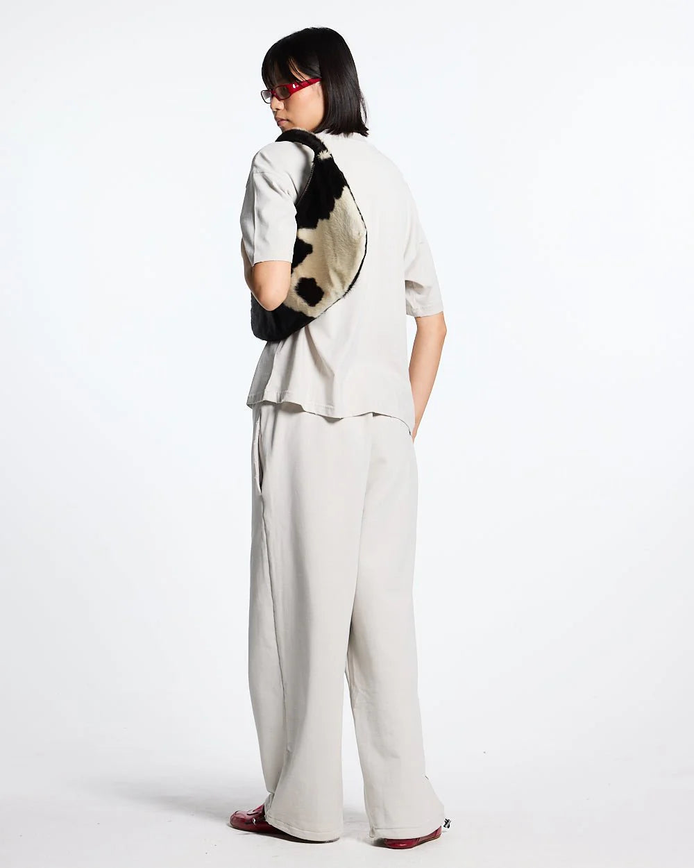 script sweatpants light grey